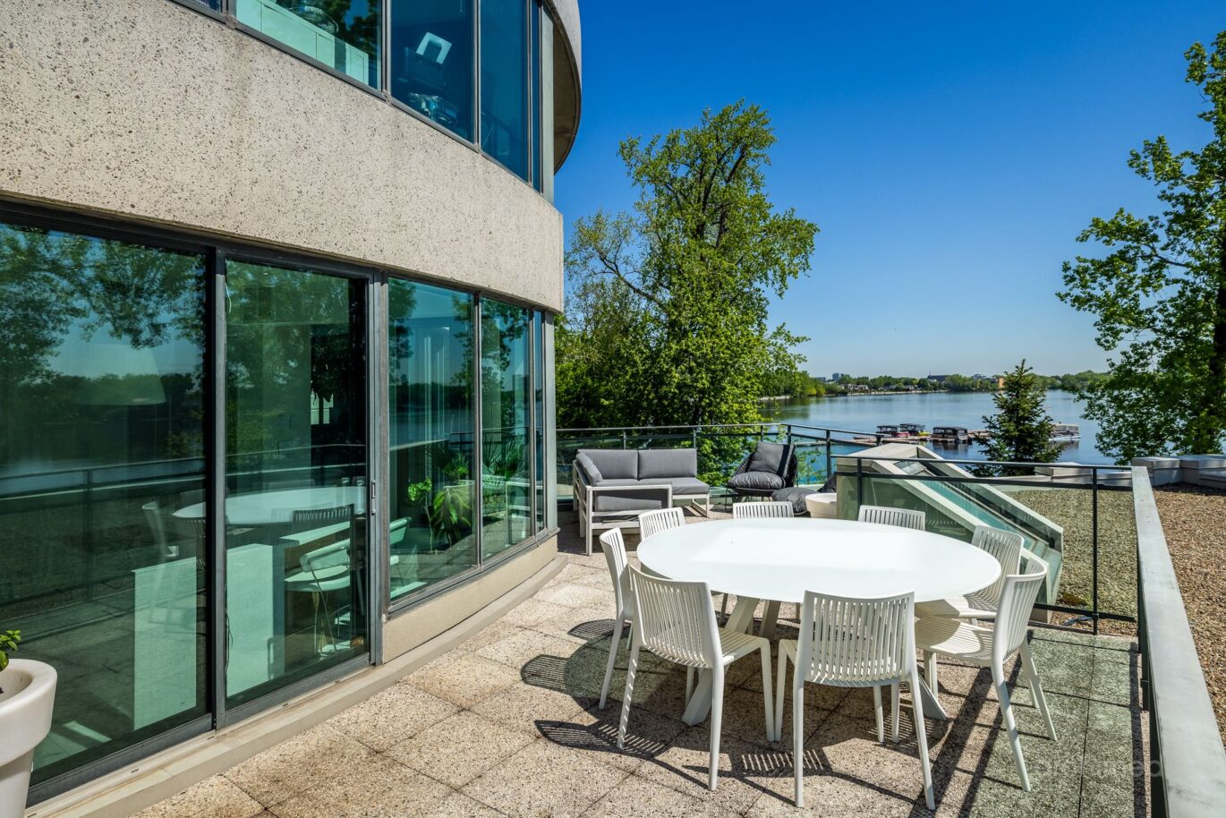 4450 Prom. Paton #114  Laval (Chomedey) (Laval)