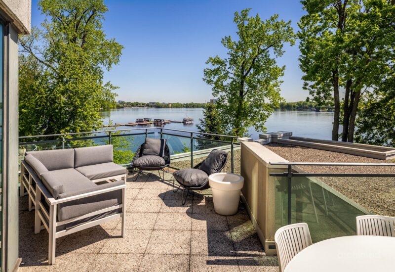 4450 Prom. Paton #114  Laval (Chomedey) (Laval)