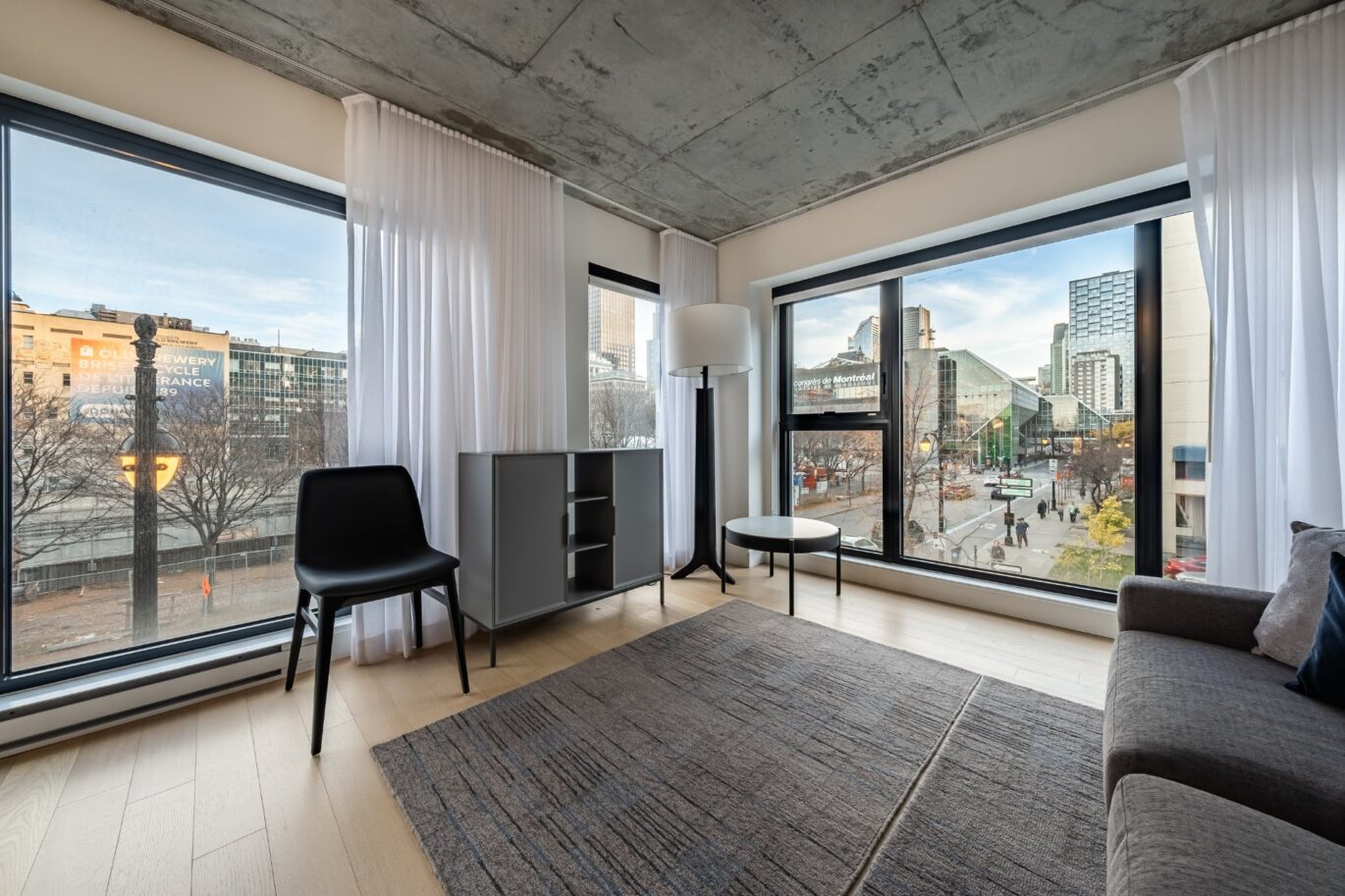 1 Av. Viger O. #206  Montréal (Ville-Marie) (Montréal)