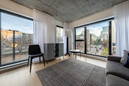 1 Av. Viger O. #206  Montréal (Ville-Marie) (Montréal)