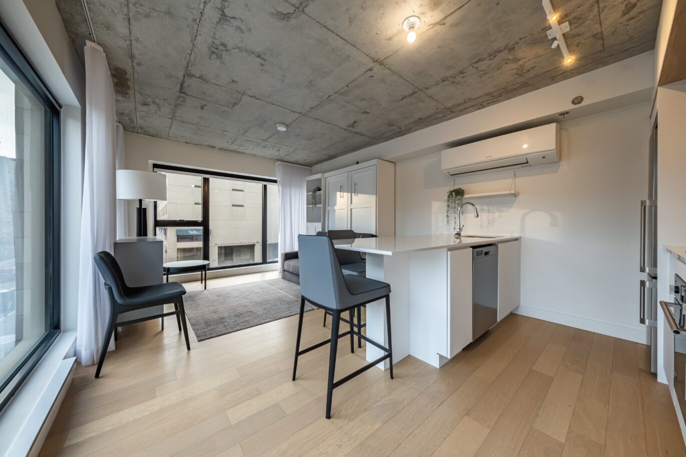 1 Av. Viger O. #206  Montréal (Ville-Marie) (Montréal)