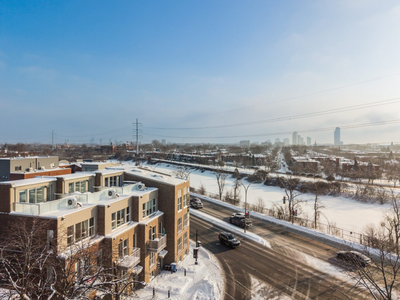 6801 Boul. De La Vérendrye #301  Montréal (Le Sud-Ouest) (Montréal)