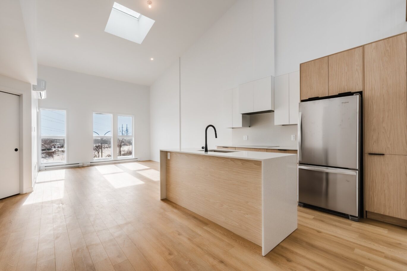 6801 Boul. De La Vérendrye #301  Montréal (Le Sud-Ouest) (Montréal)