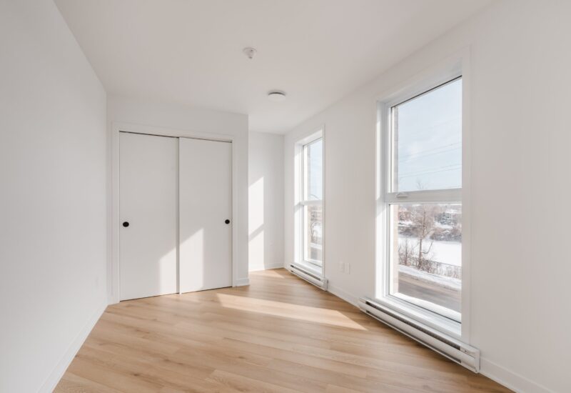 6801 Boul. De La Vérendrye #301  Montréal (Le Sud-Ouest) (Montréal)