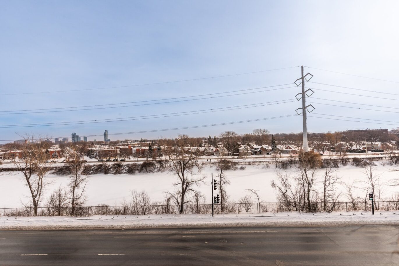 6801 Boul. De La Vérendrye #301  Montréal (Le Sud-Ouest) (Montréal)