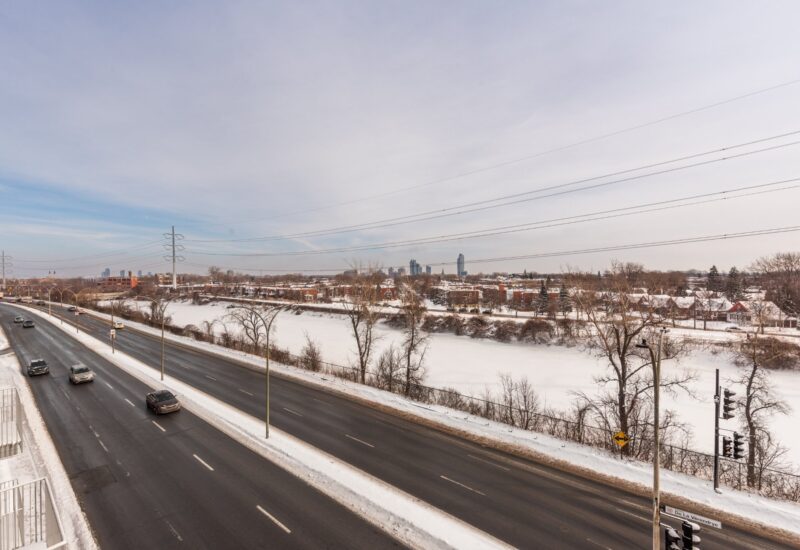 6801 Boul. De La Vérendrye #301  Montréal (Le Sud-Ouest) (Montréal)