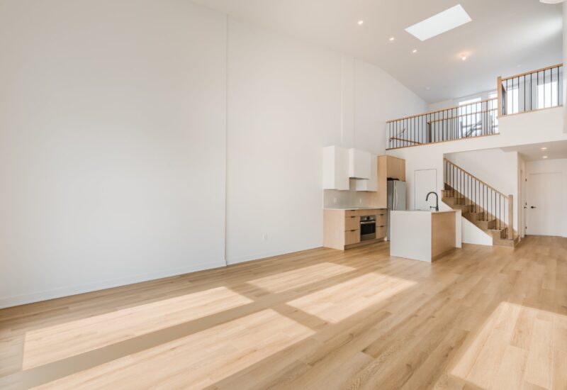 6801 Boul. De La Vérendrye #301  Montréal (Le Sud-Ouest) (Montréal)