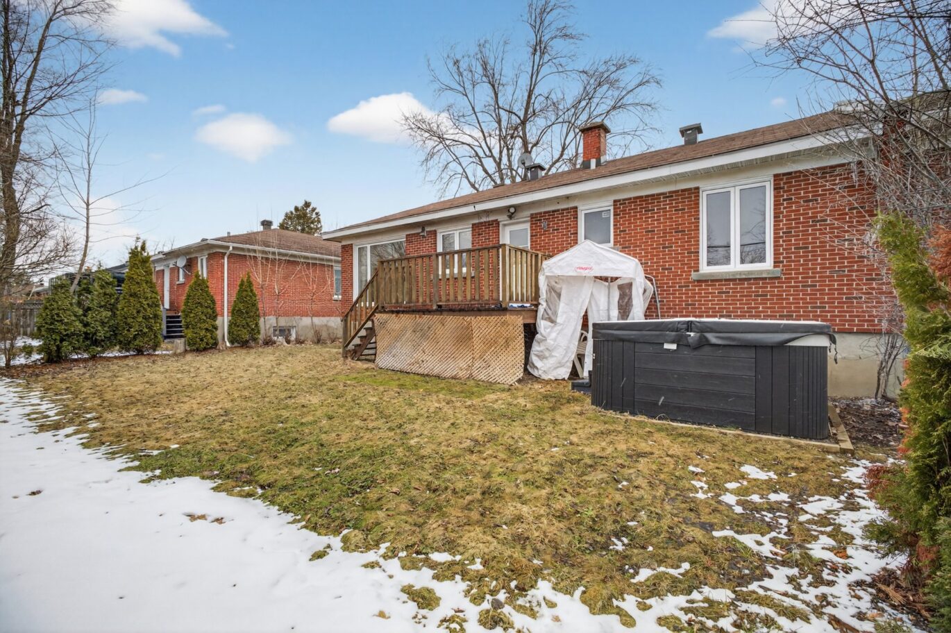 5768 Av. Davies  Côte-Saint-Luc (Montréal)