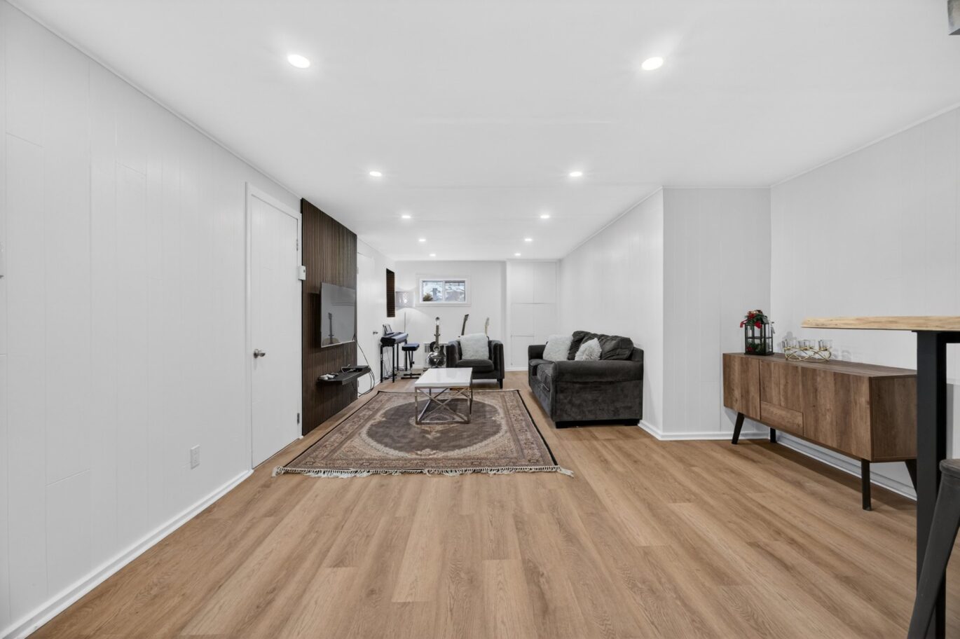 5768 Av. Davies  Côte-Saint-Luc (Montréal)