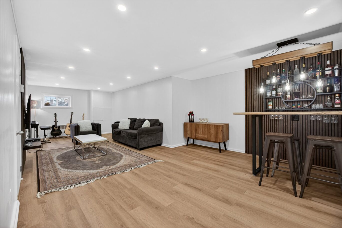 5768 Av. Davies  Côte-Saint-Luc (Montréal)