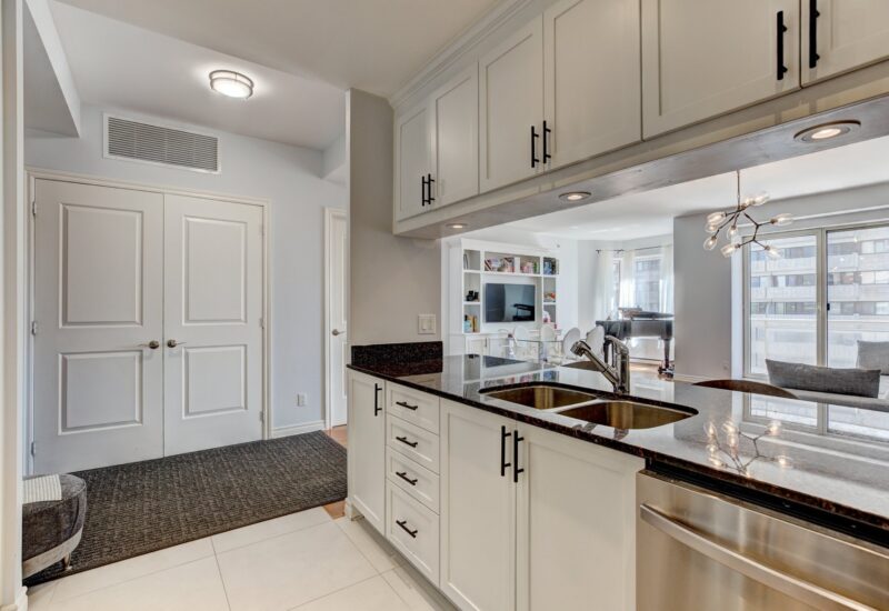 6803 Rue Abraham-De Sola #403  Côte-Saint-Luc (Montréal)