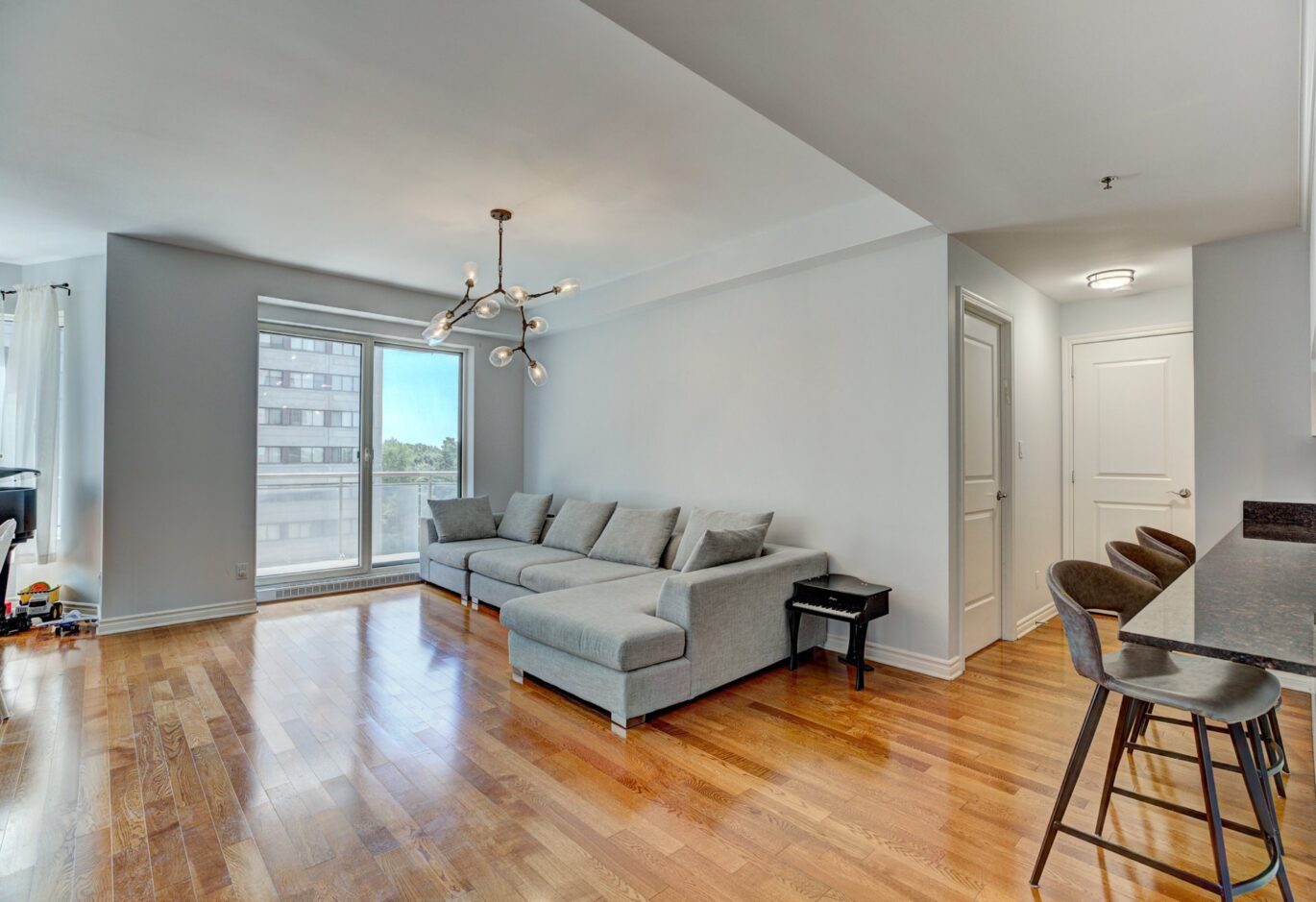 6803 Rue Abraham-De Sola #403  Côte-Saint-Luc (Montréal)