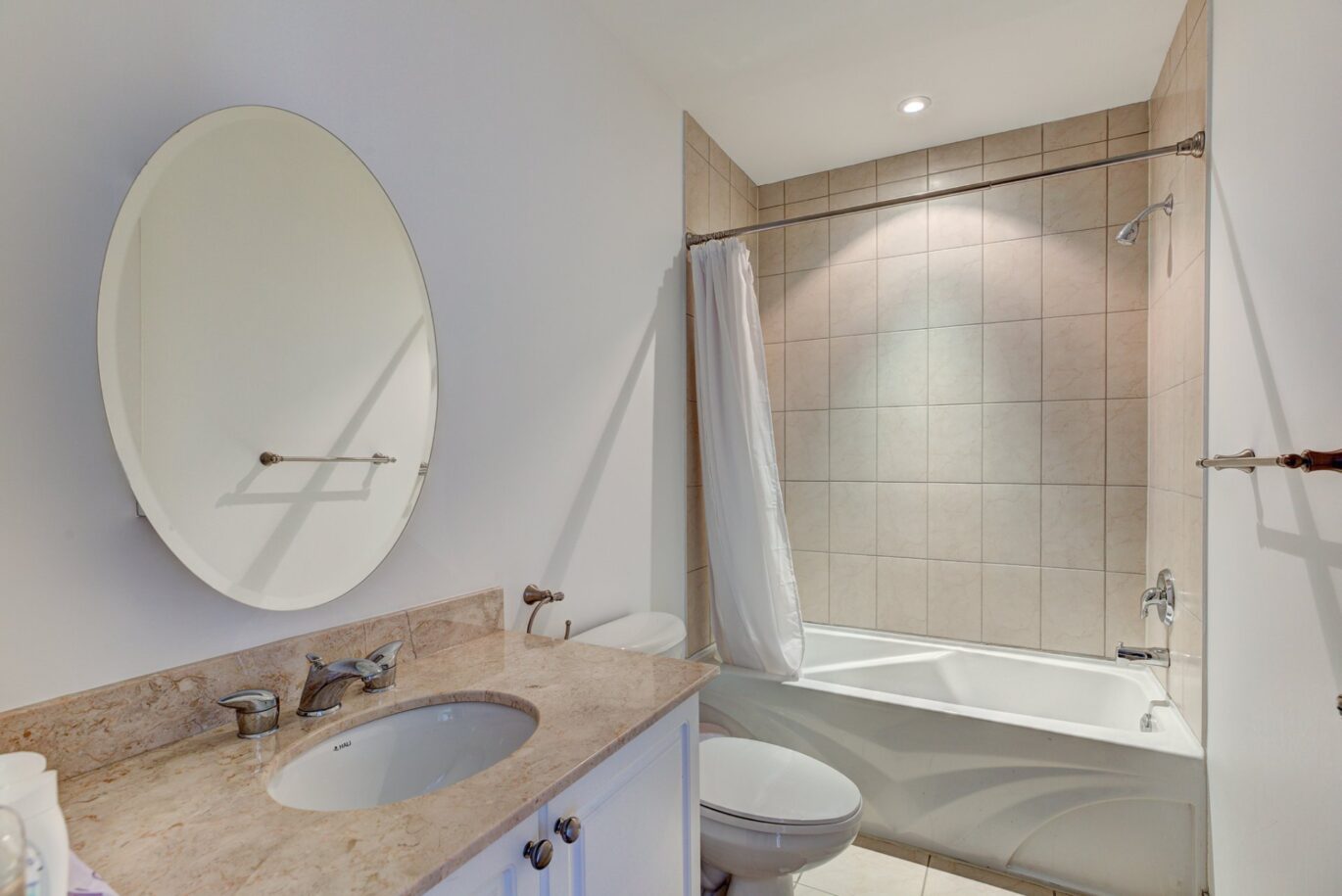 6803 Rue Abraham-De Sola #403  Côte-Saint-Luc (Montréal)