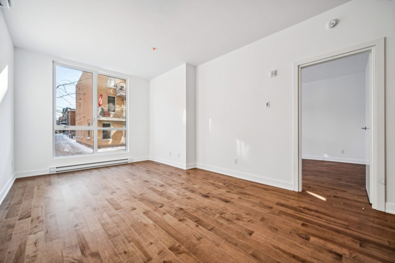 285 Av. Laurier E. #103  Montréal (Le Plateau-Mont-Royal) (Montréal)