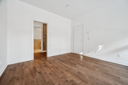 285 Av. Laurier E. #103  Montréal (Le Plateau-Mont-Royal) (Montréal)