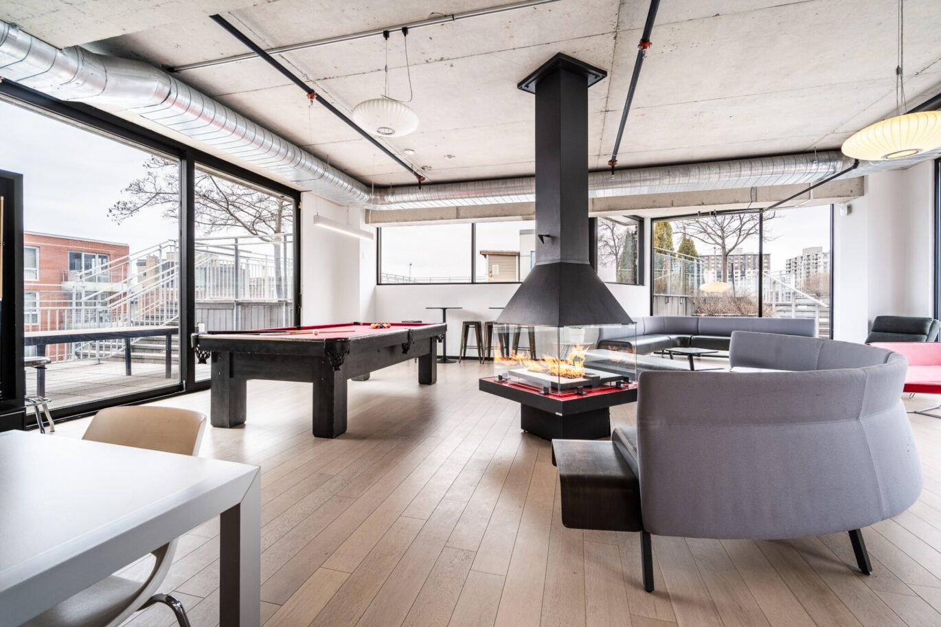 950 Rue Notre-Dame O. #305  Montréal (Le Sud-Ouest) (Montréal)