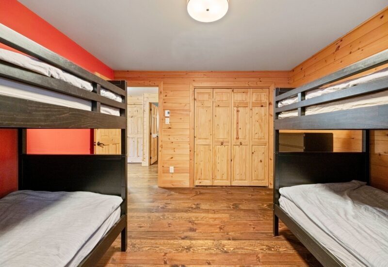 2110 Ch. du Lac-Quenouille #22  Val-des-Lacs (Laurentides)