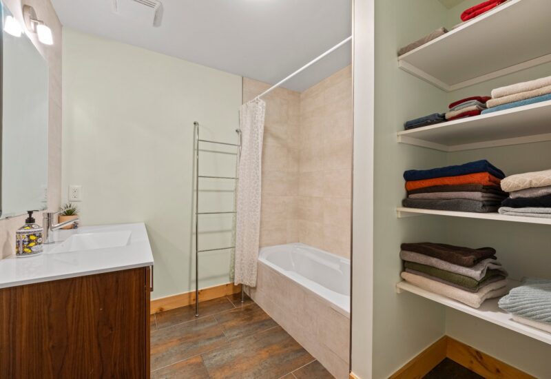 2110 Ch. du Lac-Quenouille #22  Val-des-Lacs (Laurentides)