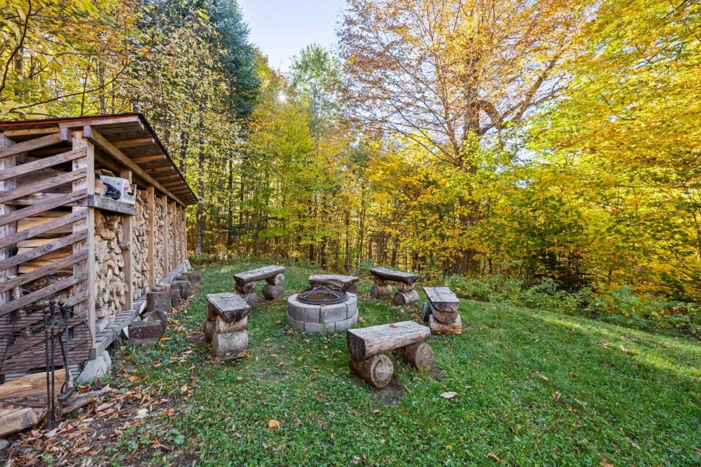 2110 Ch. du Lac-Quenouille #22  Val-des-Lacs (Laurentides)