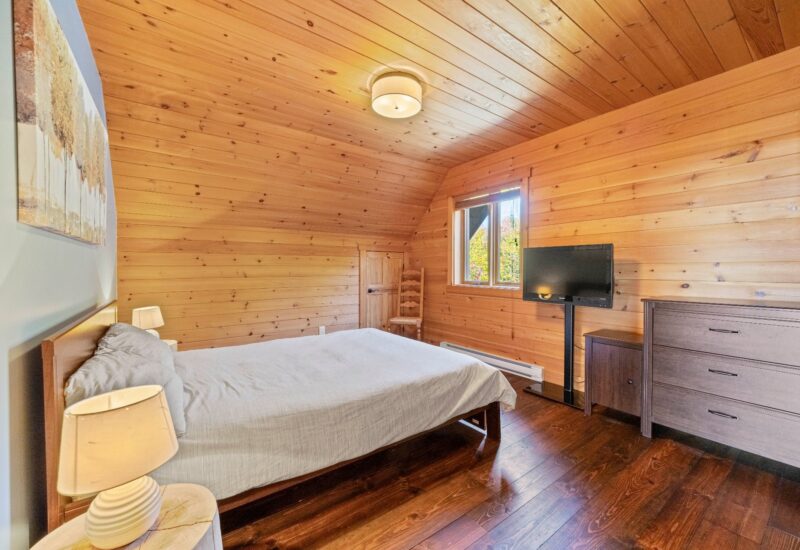 2110 Ch. du Lac-Quenouille #22  Val-des-Lacs (Laurentides)