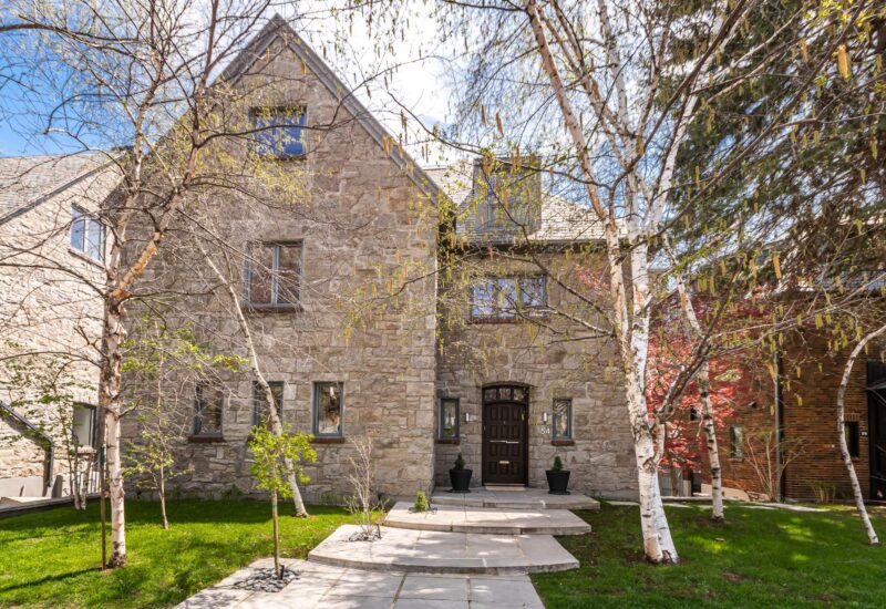 54 Ch. St-Sulpice  Westmount (Montréal)
