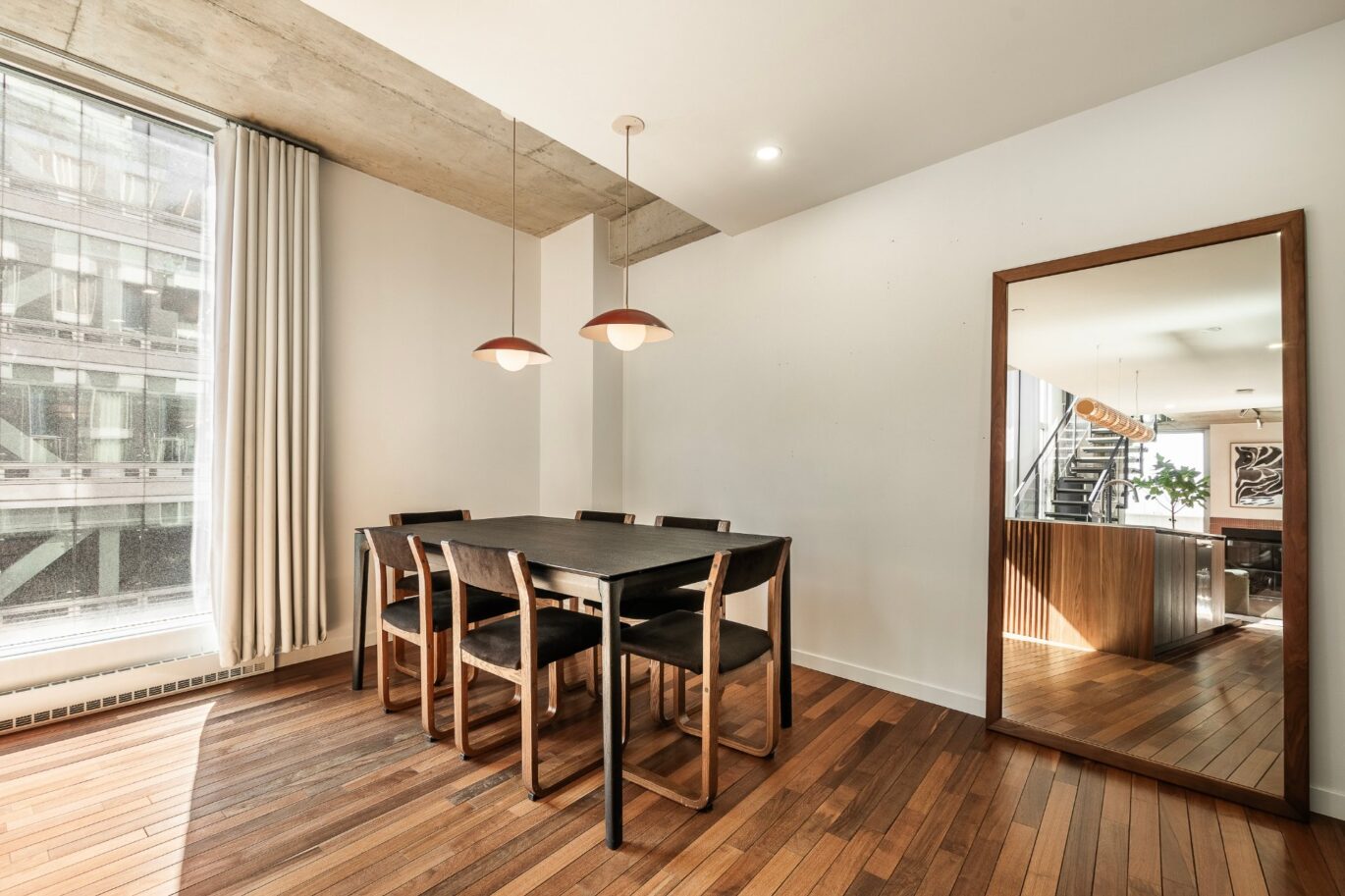 445 Av. Viger O. #906  Montréal (Ville-Marie) (Montréal)