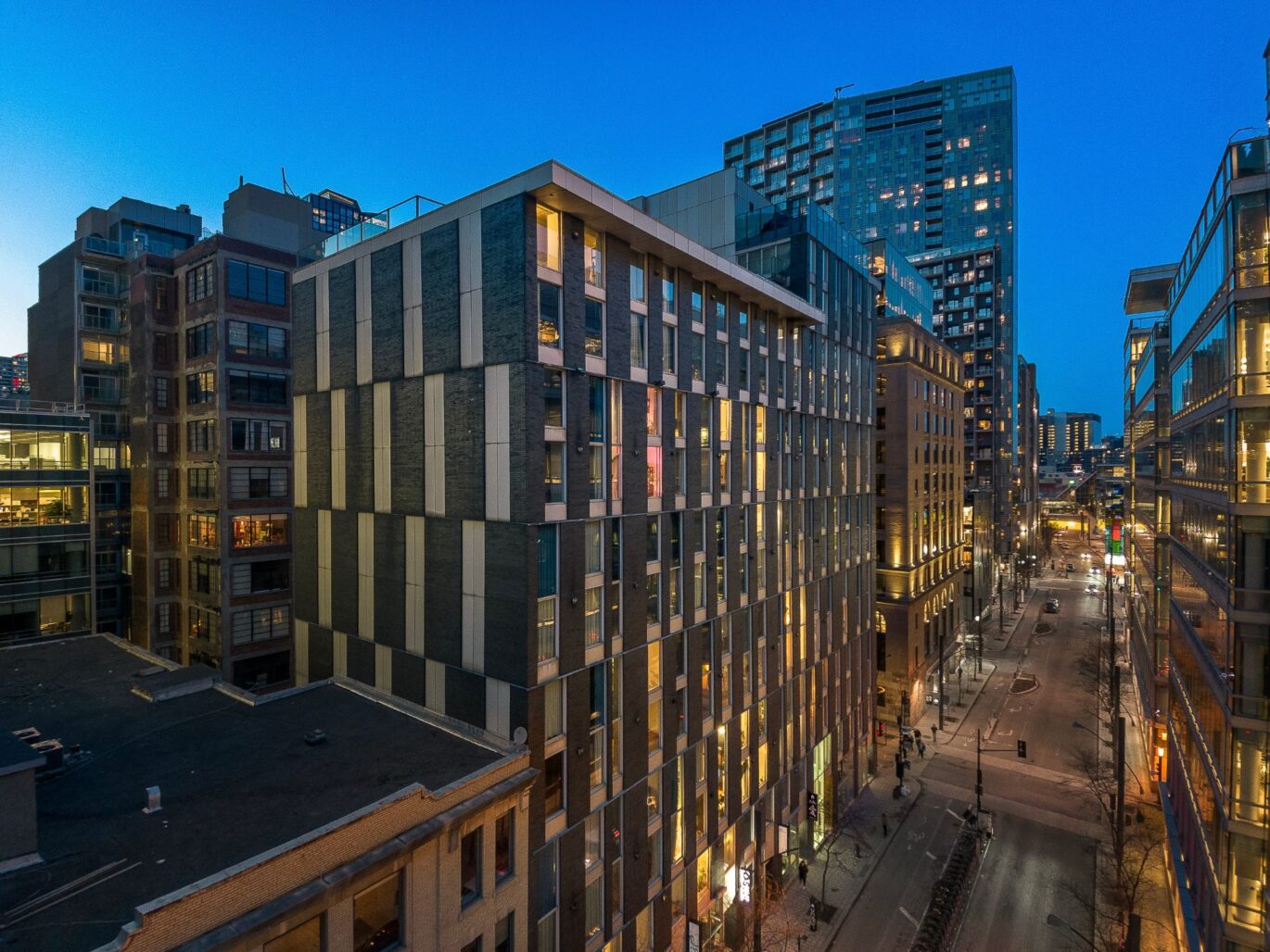 445 Av. Viger O. #906  Montréal (Ville-Marie) (Montréal)