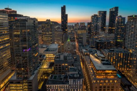 445 Av. Viger O. #906  Montréal (Ville-Marie) (Montréal)