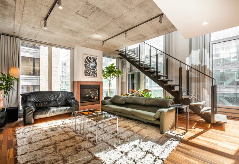 445 Av. Viger O. #906  Montréal (Ville-Marie) (Montréal)