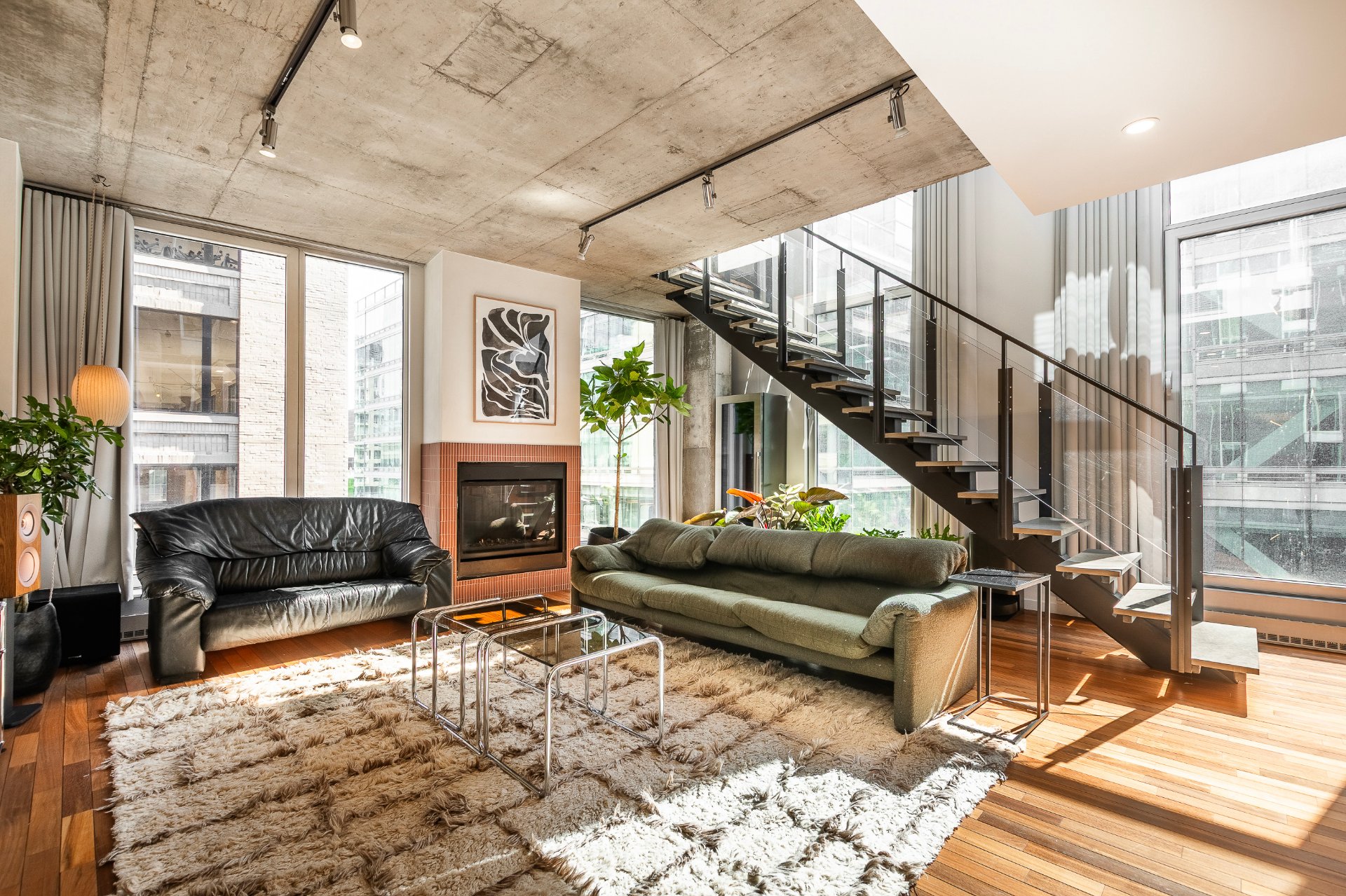 445 Av. Viger O. #906  Montréal (Ville-Marie) (Montréal) - picture 1