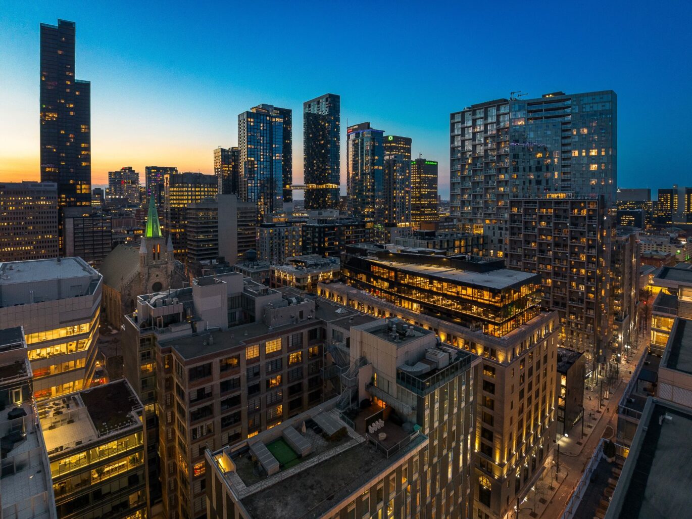 445 Av. Viger O. #906  Montréal (Ville-Marie) (Montréal)