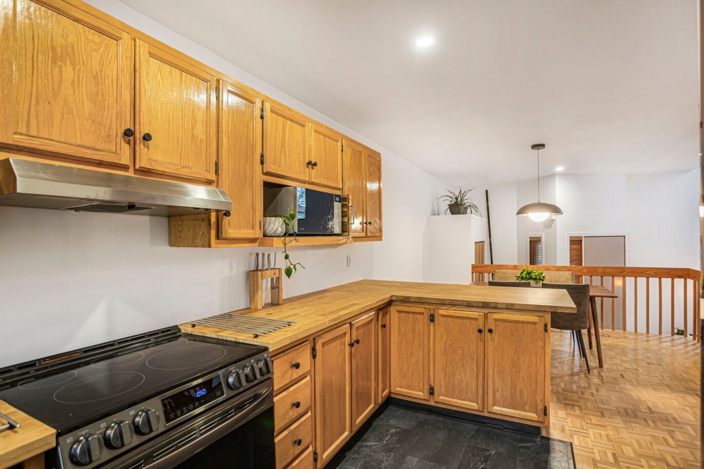 3085 Av. Mercier  Montréal (Mercier/Hochelaga-Maisonneuve) (Montréal)