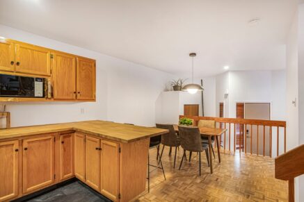 3085 Av. Mercier  Montréal (Mercier/Hochelaga-Maisonneuve) (Montréal)
