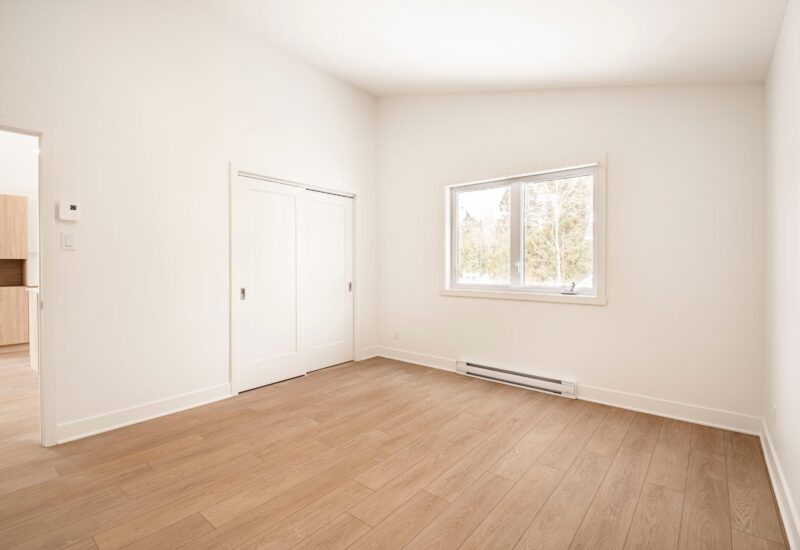 917 – 919 Ch. de la Rivière  Val-David (Laurentides)