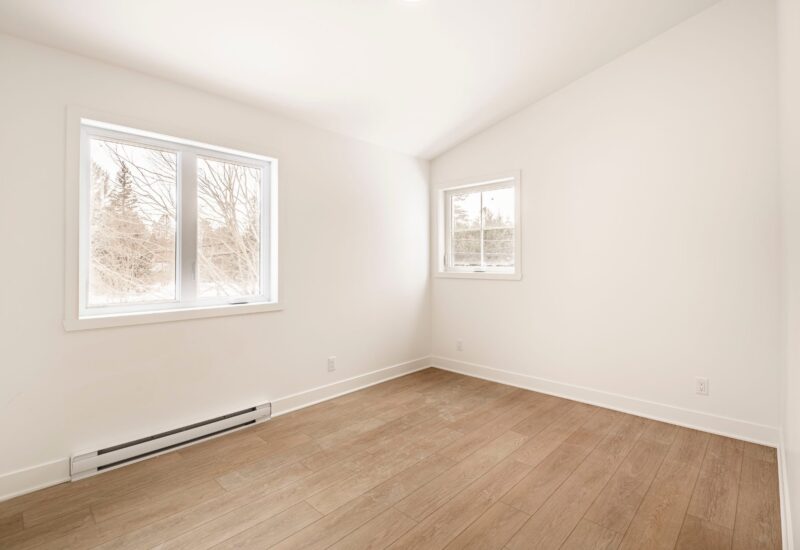 917 – 919 Ch. de la Rivière  Val-David (Laurentides)