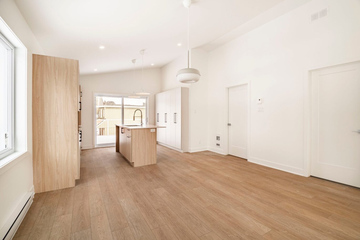 917 – 919 Ch. de la Rivière  Val-David (Laurentides)