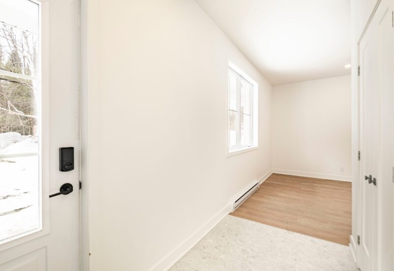 917 – 919 Ch. de la Rivière  Val-David (Laurentides)