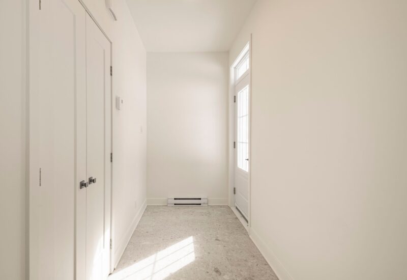 917 – 919 Ch. de la Rivière  Val-David (Laurentides)