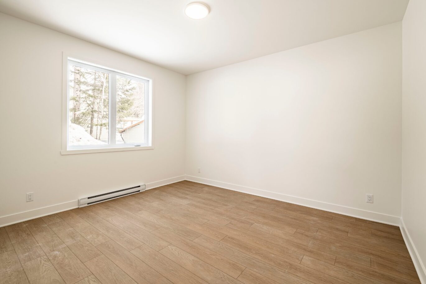 917 – 919 Ch. de la Rivière  Val-David (Laurentides)