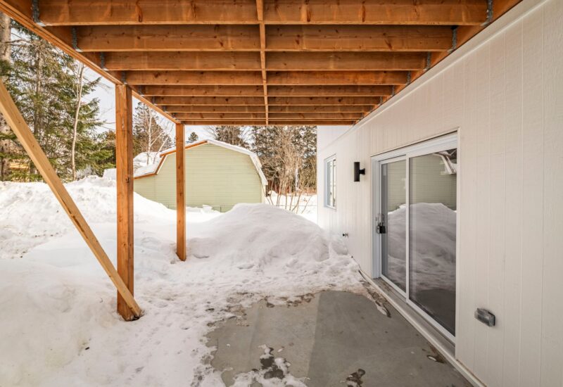 917 – 919 Ch. de la Rivière  Val-David (Laurentides)