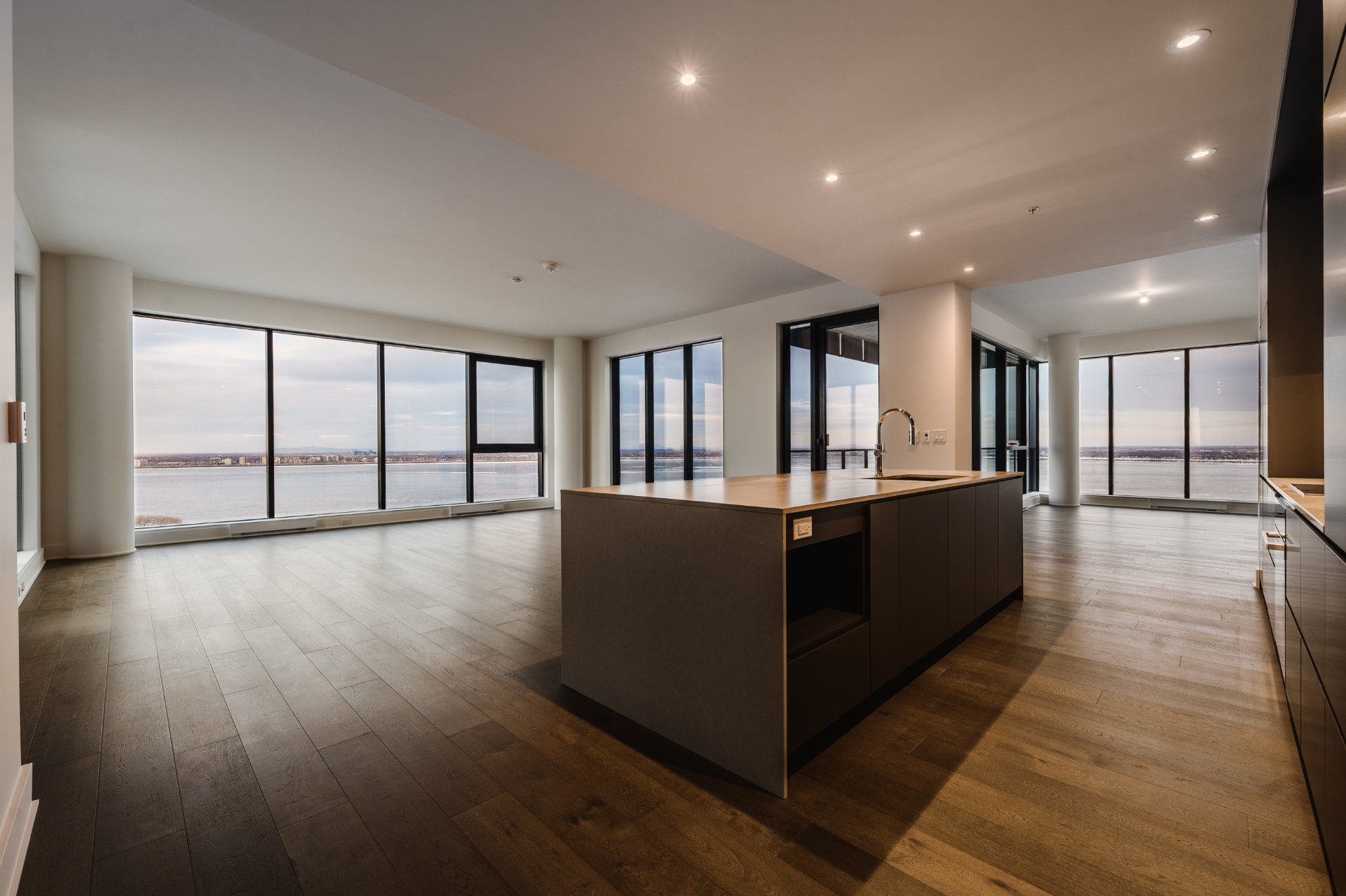 1000 Rue André-Prévost #3303  Montréal (Verdun/Île-des-Sœurs) (Montréal) - picture 3