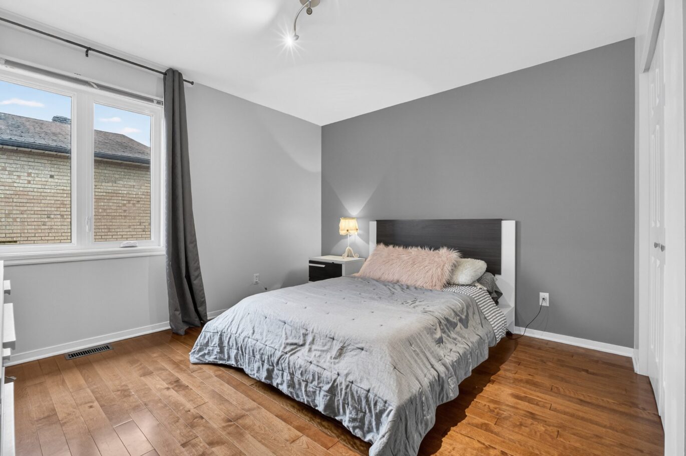 104 Rue Mozart  Dollard-Des-Ormeaux (Montréal)