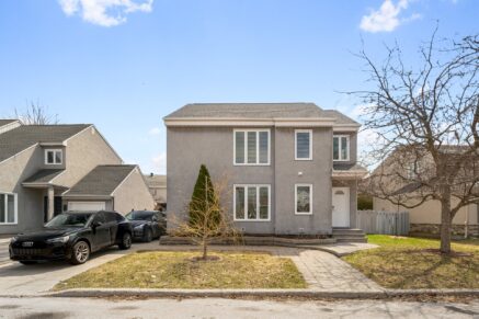 2645 Rue des Pintades  Laval (Sainte-Rose) (Laval)