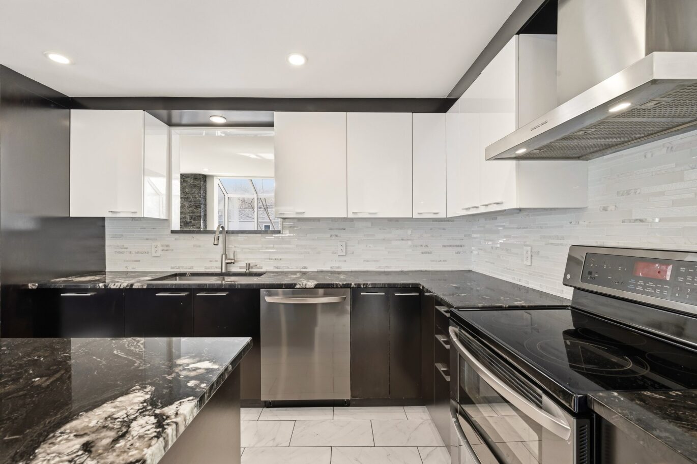 2645 Rue des Pintades  Laval (Sainte-Rose) (Laval)