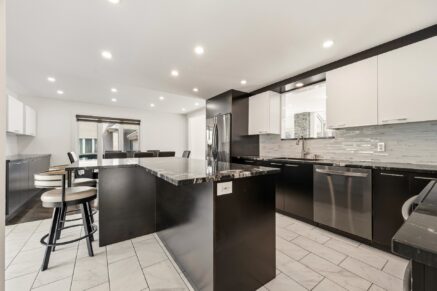 2645 Rue des Pintades  Laval (Sainte-Rose) (Laval)