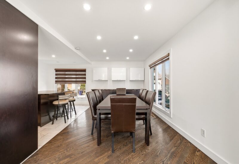 2645 Rue des Pintades  Laval (Sainte-Rose) (Laval)