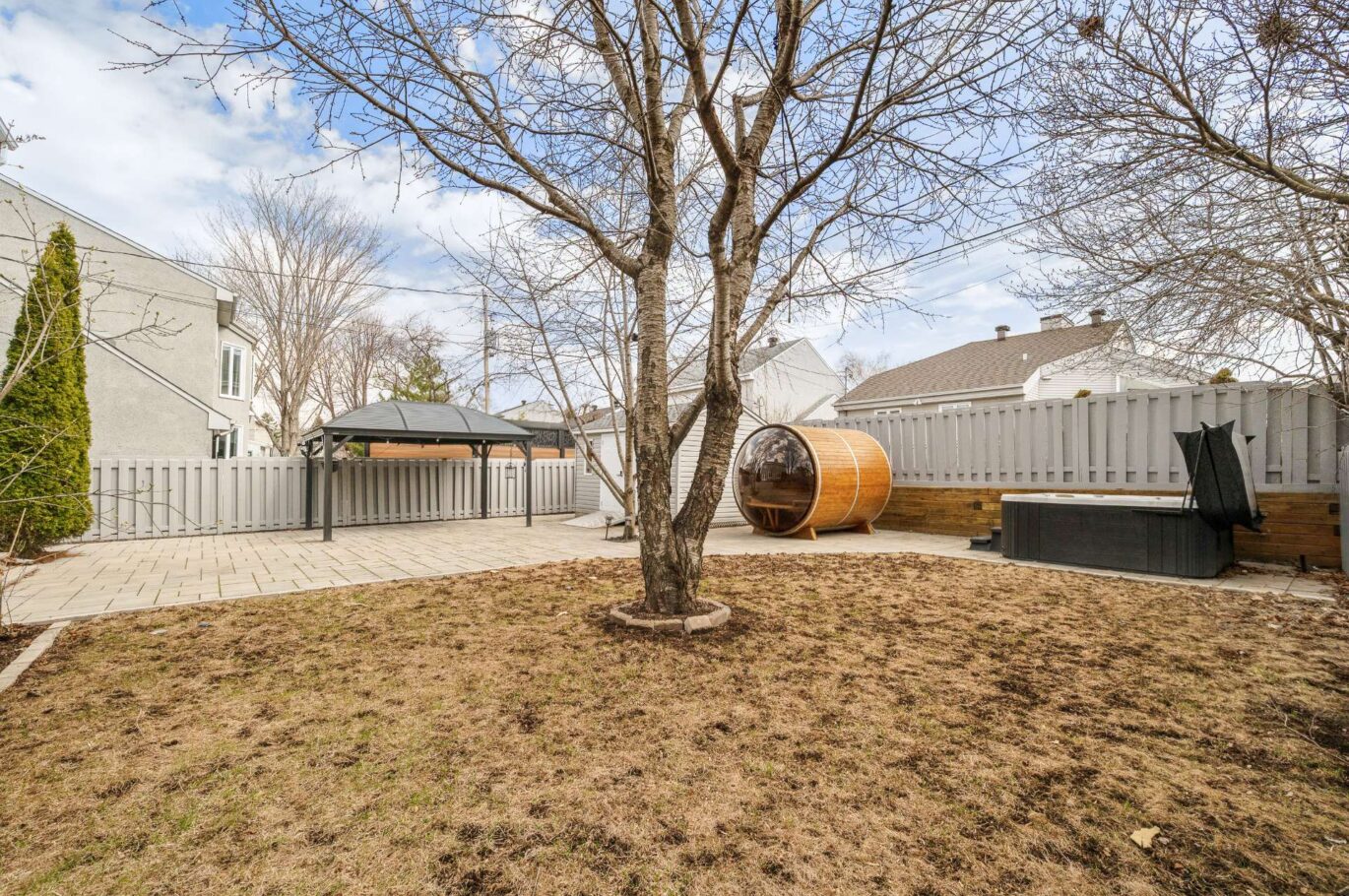 2645 Rue des Pintades  Laval (Sainte-Rose) (Laval)