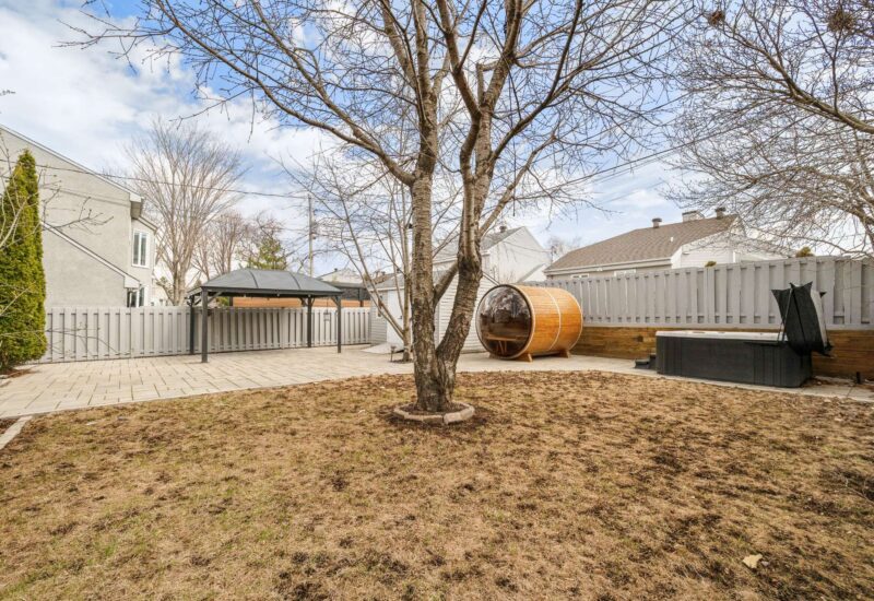 2645 Rue des Pintades  Laval (Sainte-Rose) (Laval)