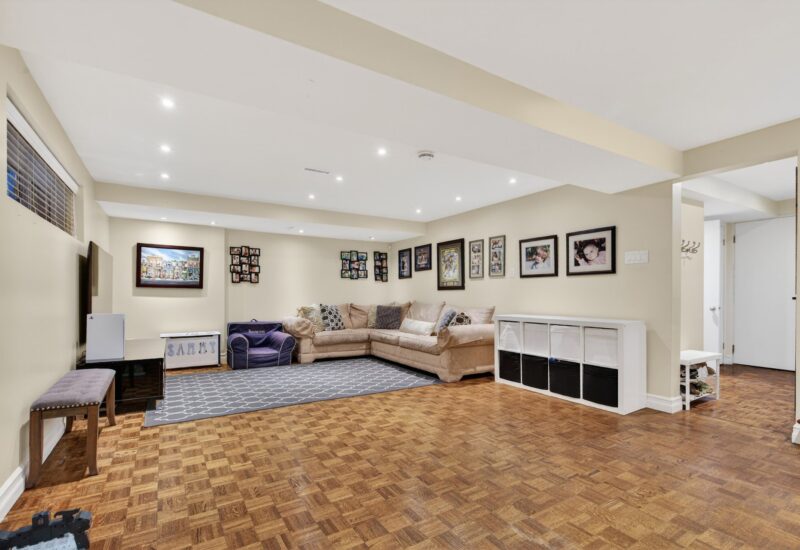 5731 Av. Blossom  Côte-Saint-Luc (Montréal)