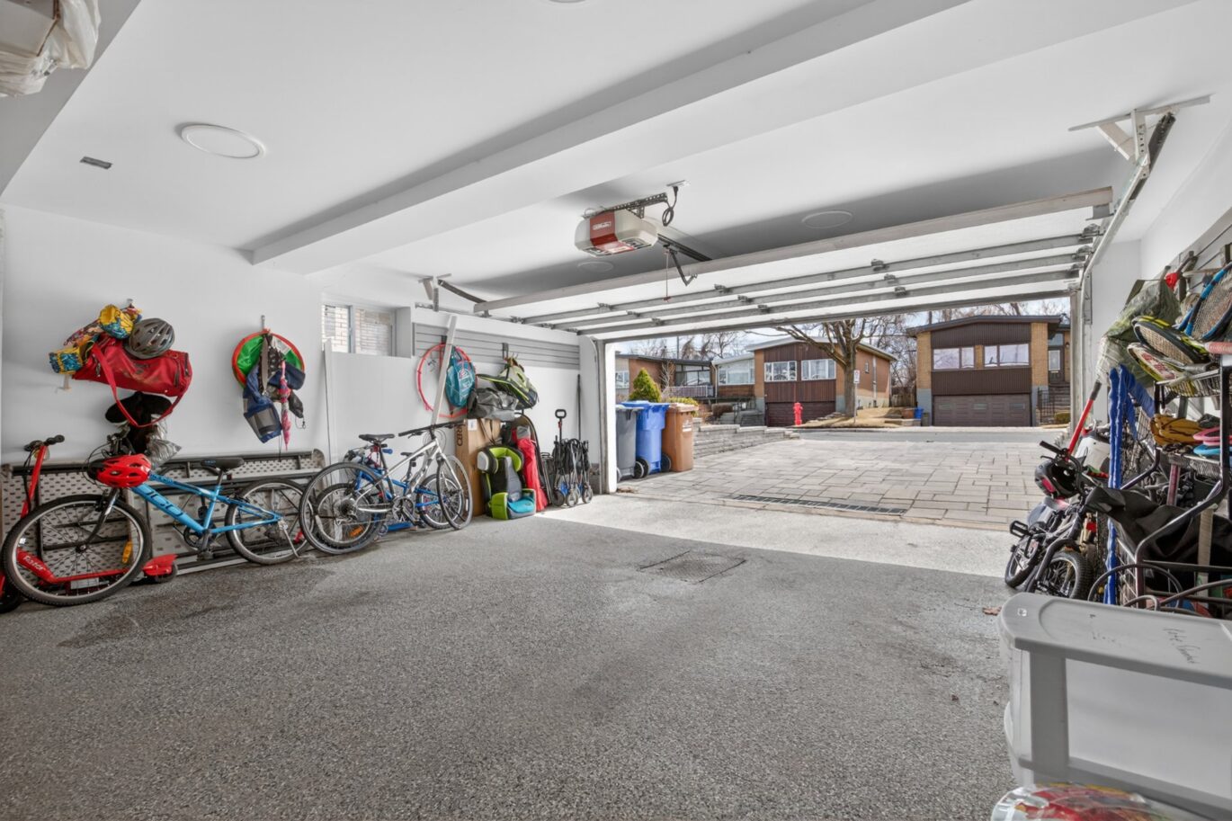 5731 Av. Blossom  Côte-Saint-Luc (Montréal)